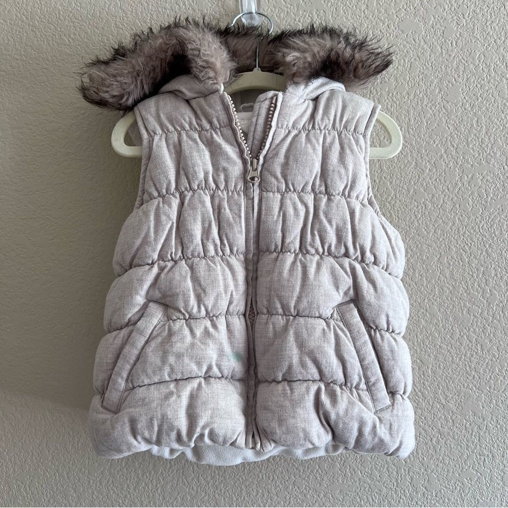 Crazy 8 Puffer Vest with Faux Fur Hood Beige Girls Size XS 4 EUC